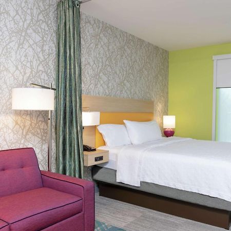 Home2 Suites By Hilton Indianapolis Airport Exterior photo